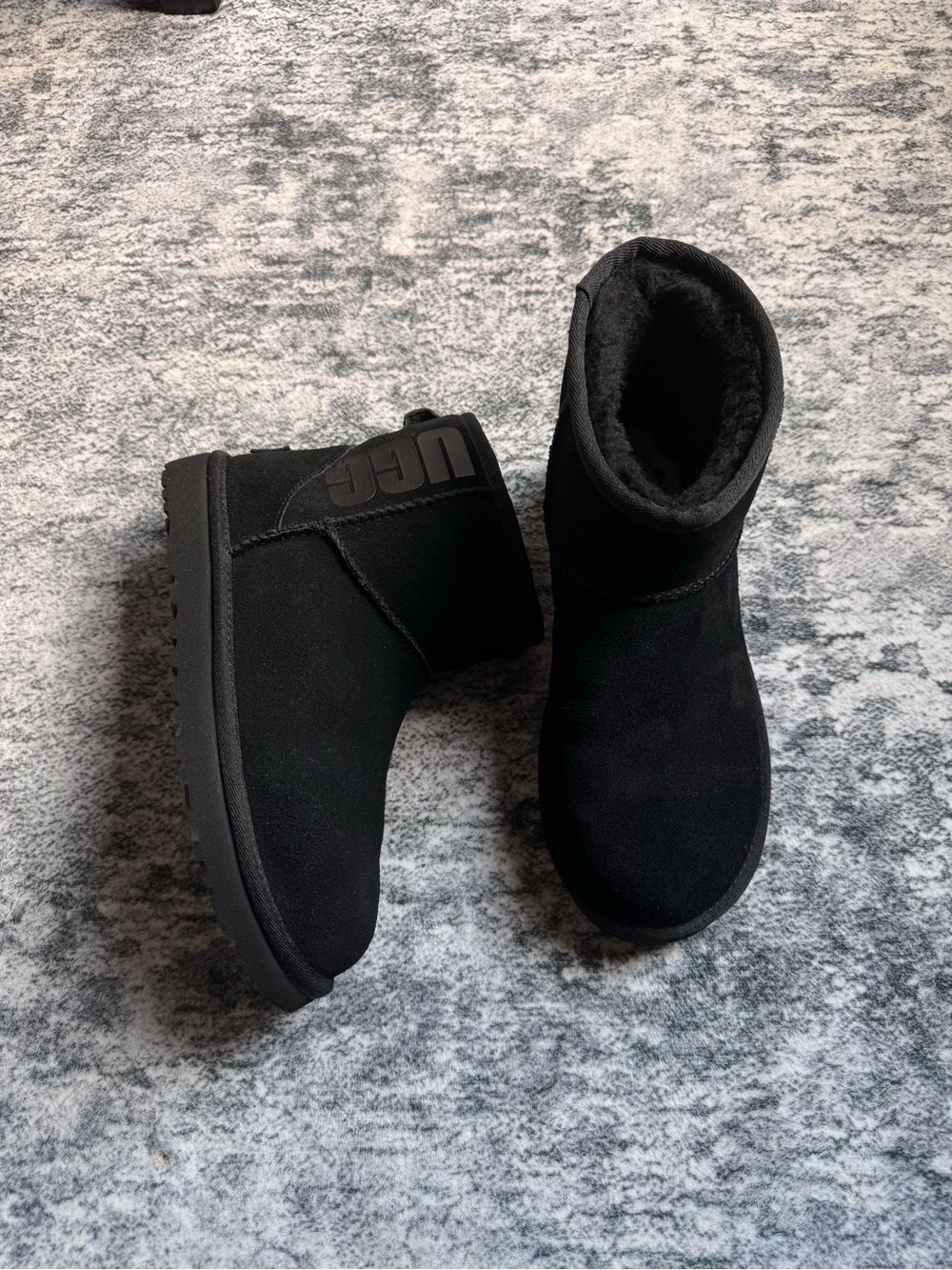 UGG Classic Mini Boot